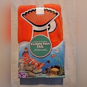 Nemo Clown Fish Tail plush blanket, New